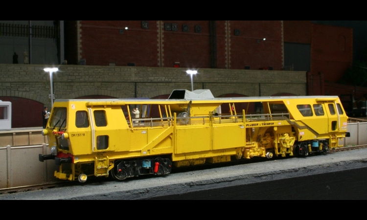 Tamper at rest in the head shunt at Devonport Road CCE sidings.